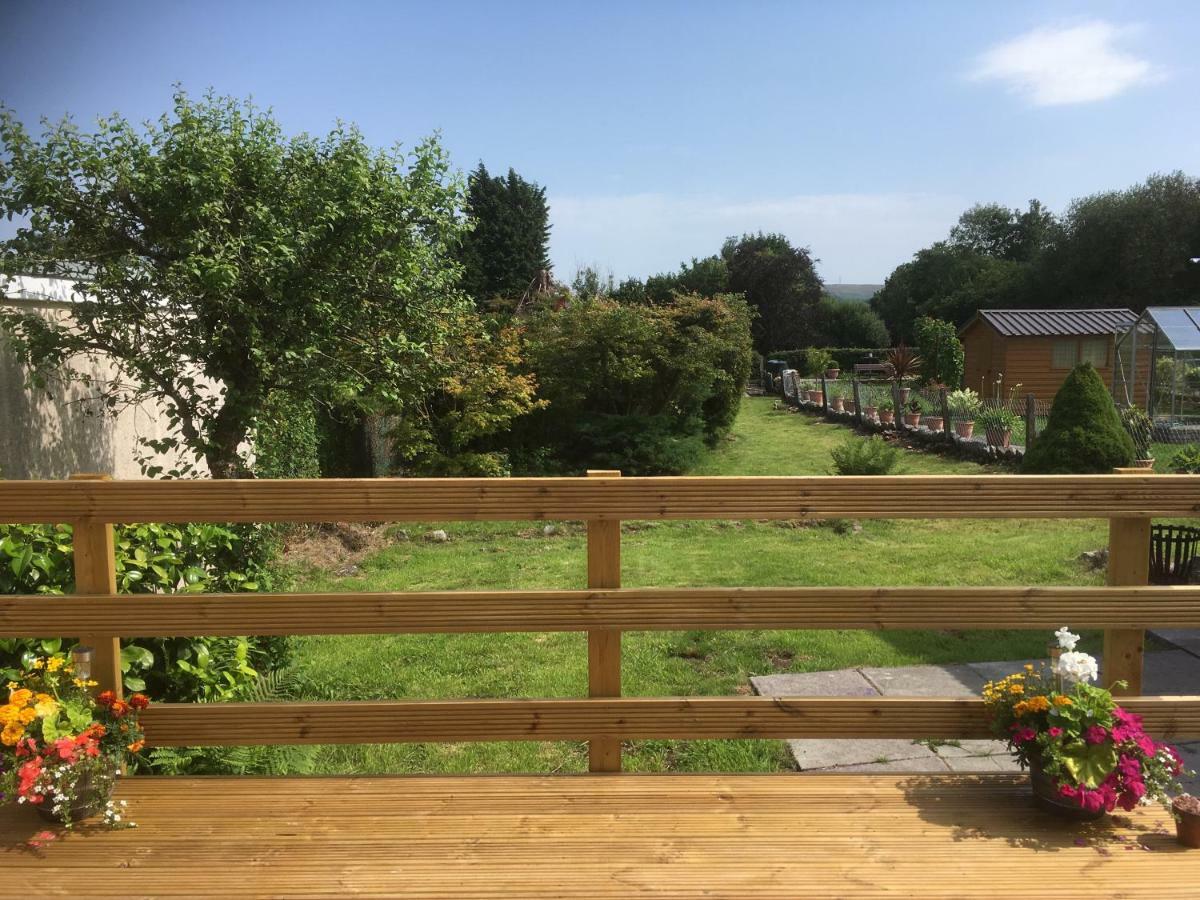 Cwtch Y Coetir Villa Swansea Bagian luar foto